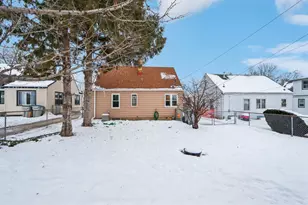 3781 S 21st St, Milwaukee, WI 53221 - Photo 18