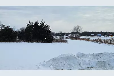 N8319  Airport Rd, Watertown, WI 53094 - Photo 2