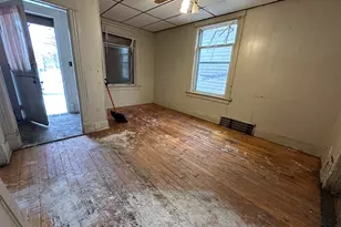 2463 N 22nd St, Milwaukee, WI 53206 - Photo 4