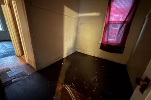 2463 N 22nd St, Milwaukee, WI 53206 - Photo 8