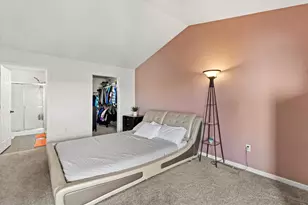 9285 S 51st St, Franklin, WI 53132 - Photo 24