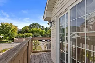 9285 S 51st St, Franklin, WI 53132 - Photo 32