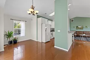 9285 S 51st St, Franklin, WI 53132 - Photo 10