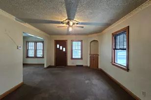 4123 W Good Hope Rd, Milwaukee, WI 53209 - Photo 10