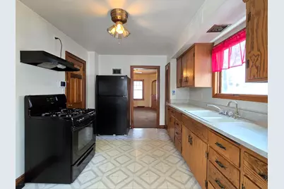 4123 W Good Hope Rd, Milwaukee, WI 53209 - Photo 4