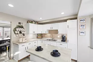 2839 S 46th St, Milwaukee, WI 53219 - Photo 4