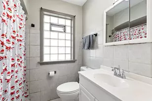 2839 S 46th St, Milwaukee, WI 53219 - Photo 12