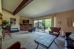 35 Lausanne Ct, Geneva, WI 53147 - Photo 4