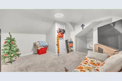 666 W 9th Ave, Oshkosh, WI 54902 - Photo 12