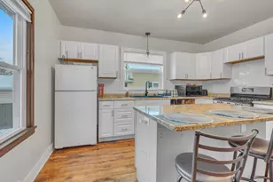 666 W 9th Ave, Oshkosh, WI 54902 - Photo 8