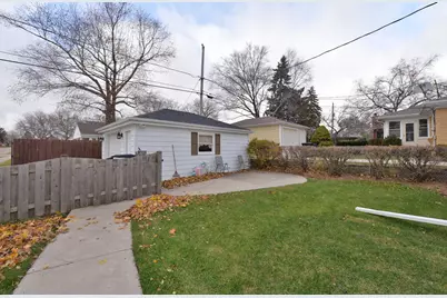 1036  Orchard St, Racine, WI 53405 - Photo 26