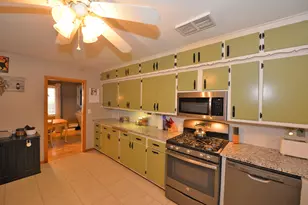 1036 Orchard St, Racine, WI 53405 - Photo 12