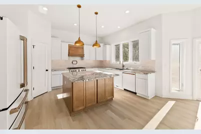 2417  Troy Hill Ct, East Troy, WI 53120 - Photo 18