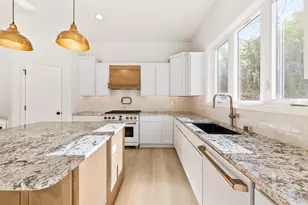 2417 Troy Hill Ct, East Troy, WI 53120 - Photo 20