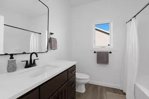 827 Clark Ln, Holmen, WI 54636 - Photo 16