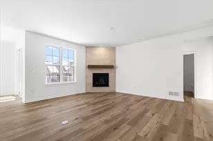 674 Mary Way, Slinger, WI 53086 - Photo 10