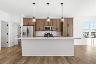 674 Mary Way, Slinger, WI 53086 - Photo 2