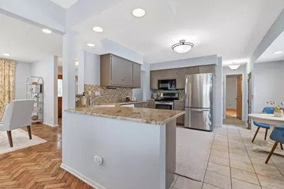 8155 N Mohawk Rd, Fox Point, WI 53217 - Photo 14