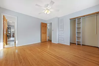 8155 N Mohawk Rd, Fox Point, WI 53217 - Photo 24