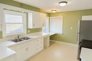 1621 Mead Ave, Sheboygan, WI 53081 - Photo 4