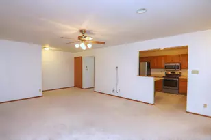 3227 W Meadows Ct, Sheboygan, WI 53081 - Photo 14