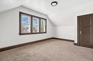3673 S Ahmedi Ave, Saint Francis, WI 53235 - Photo 16