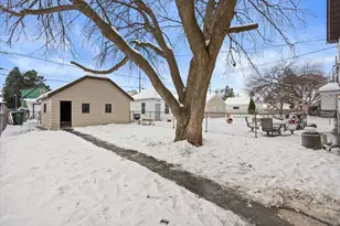 3673 S Ahmedi Ave, Saint Francis, WI 53235 - Photo 22