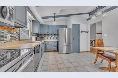 2324  Silver Leaf Ln, Sheboygan, WI 53083 - Photo 4