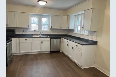 7924  40th Ave, Kenosha, WI 53142 - Photo 2