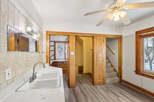 5402 N 41st St, Milwaukee, WI 53209 - Photo 8