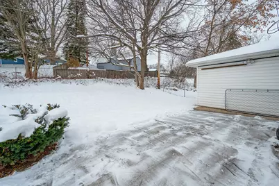 N84W18113  Imperial Ct, Menomonee Falls, WI 53051 - Photo 34