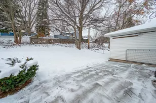 N84W18113 Imperial Ct, Menomonee Falls, WI 53051 - Photo 34