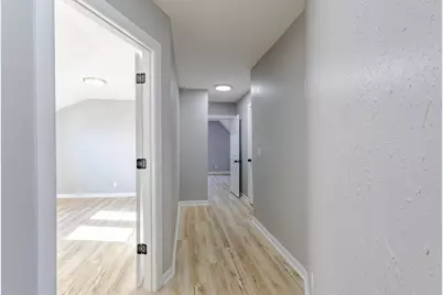 3230 N 12th St, Milwaukee, WI 53206 - Photo 20