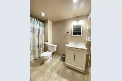 2719  Carpenter Ave, Racine, WI 53403 - Photo 12