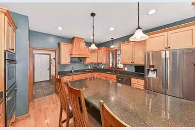 N54W16349  Westwind Dr, Menomonee Falls, WI 53051 - Photo 14