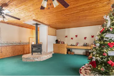 680  Brandt Ct, Pewaukee, WI 53072 - Photo 16