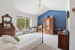 12353 W Waterford Ave, Greenfield, WI 53228 - Photo 14