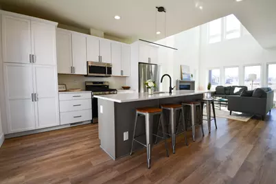 9405 S Cypress Pl, Oak Creek, WI 53154 - Photo 18