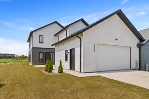 9405 S Cypress Pl, Oak Creek, WI 53154 - Photo 62