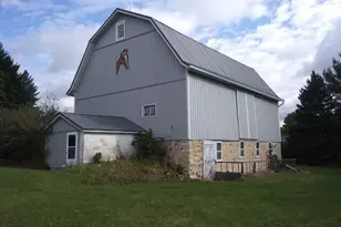 563 Kreuser Ridge, Richfield, WI 53017 - Photo 2