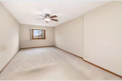 7234 N Green Bay Ave #212, Glendale, WI 53209 - Photo 12