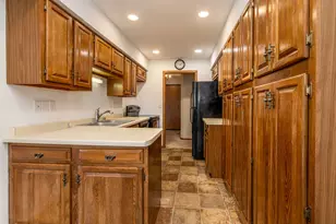 7234 N Green Bay Ave, Glendale, WI 53209 - Photo 6