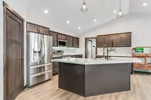 2007 Spakenburg Rd, Holmen, WI 54636 - Photo 14