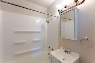 5106 W Stark St, Milwaukee, WI 53218 - Photo 12