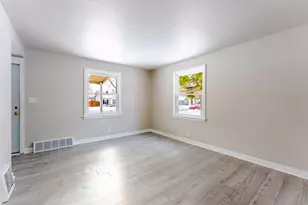 5106 W Stark St, Milwaukee, WI 53218 - Photo 6