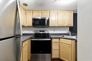 270 E Highland Ave, Milwaukee, WI 53202 - Photo 2