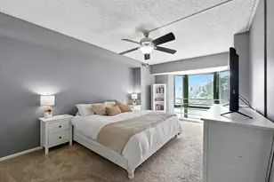 270 E Highland Ave, Milwaukee, WI 53202 - Photo 6