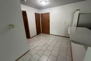 3811 S 35th St, Greenfield, WI 53221 - Photo 8