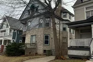 2734 N Murray Ave, Milwaukee, WI 53211 - Photo 2