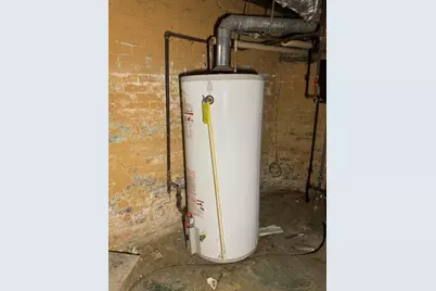 2734 N Murray Ave, Milwaukee, WI 53211 - Photo 26